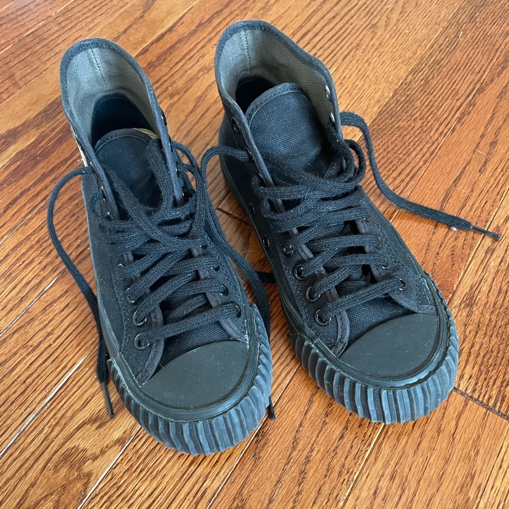 Black pf flyers